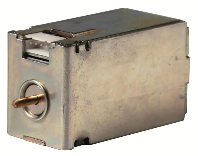 Liberación de cierre por derivación ABB 1SDA062076R1 SCR T7M-X1 24VAC/DC Tmax XT para uso con Interruptor diferencial