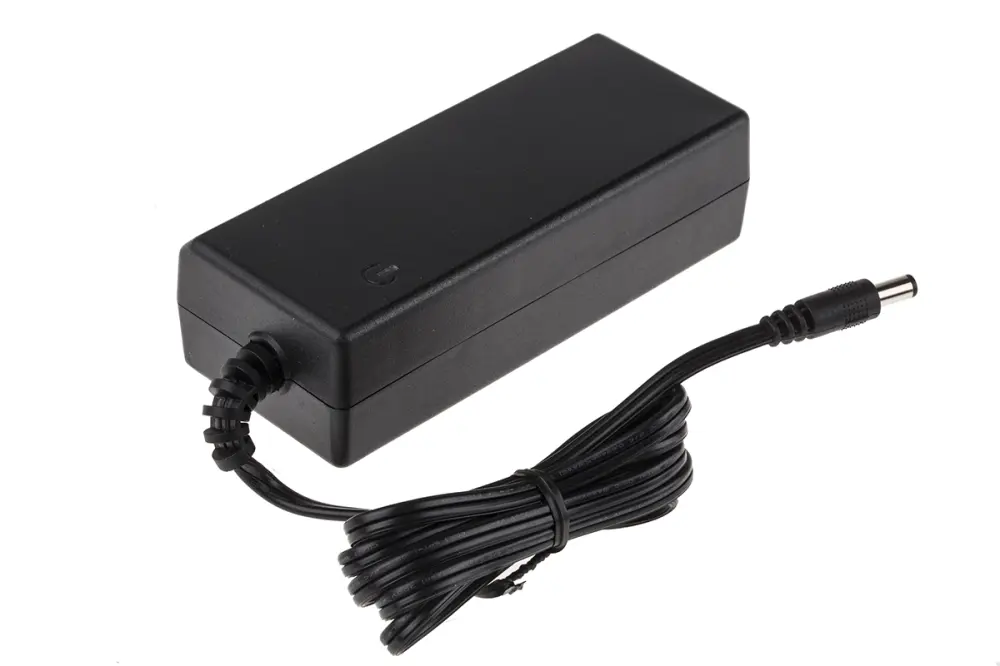 Adaptador AC/DC 90 → 264V, 24V dc, 1 salida, 2.6A, 63W, C14, , Aprobación médica
