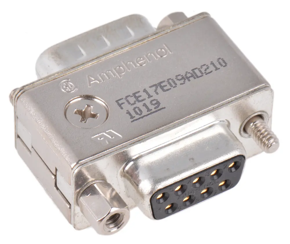 Adaptador D-Sub Amphenol Communications Solutions de D-Sub de 9 vías Macho D-Sub de 9 vías Hembra | FCE17-E09AD-210