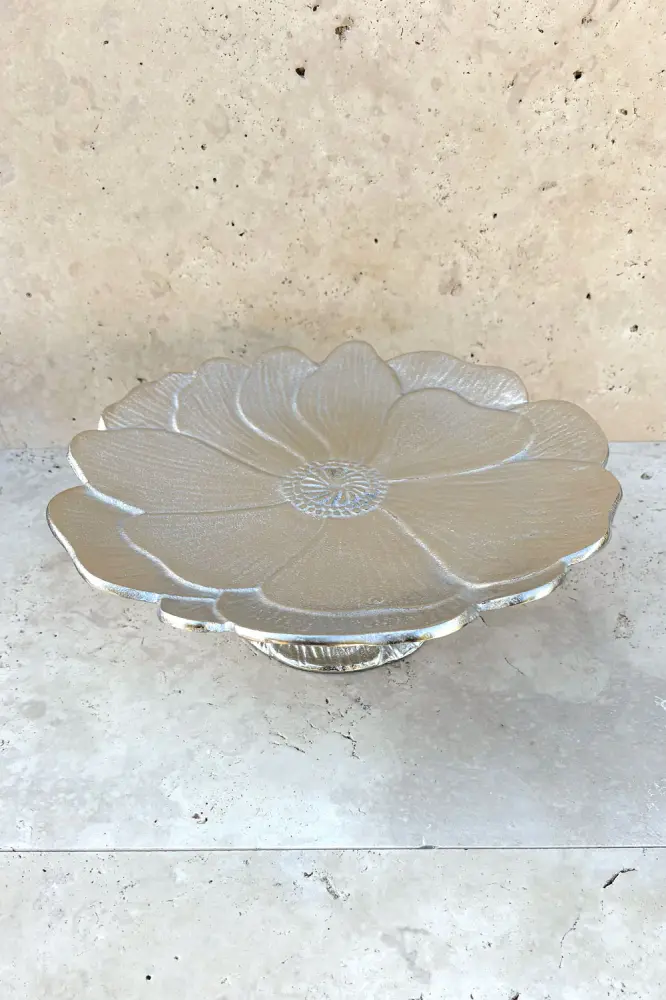 Base con design fiore argentato voluminoso