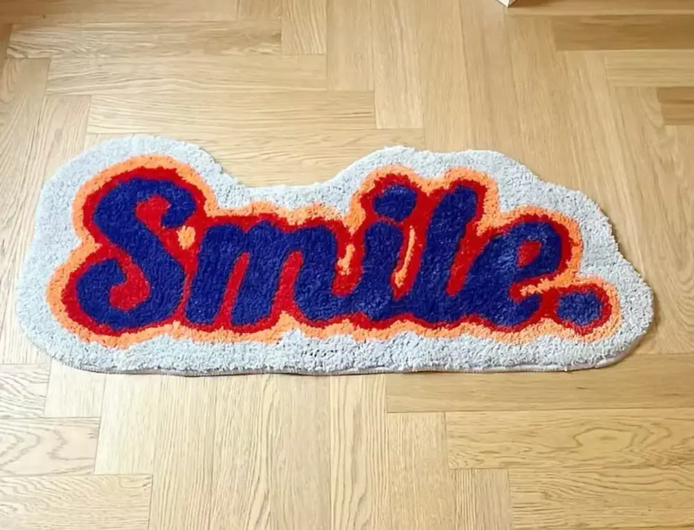 Cámara con Sensor de Formato Completo Alfombra smile para habitación