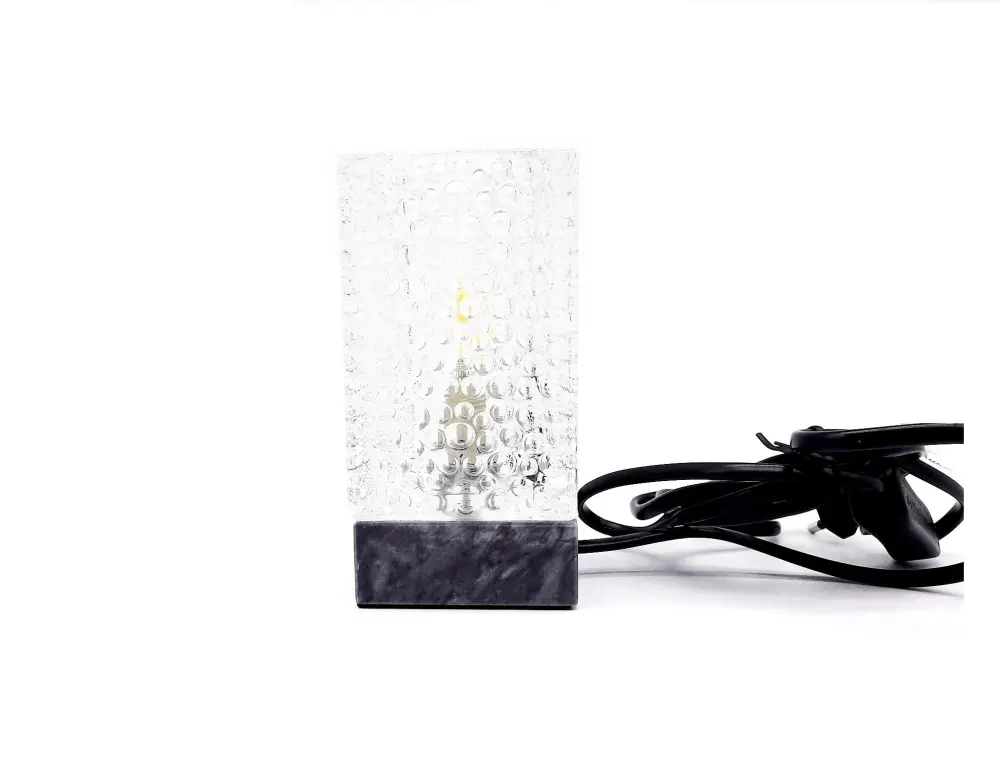 Lámpara de Mesa Base Piedra Negro Cuerpo Vidrio Dimensionesdo