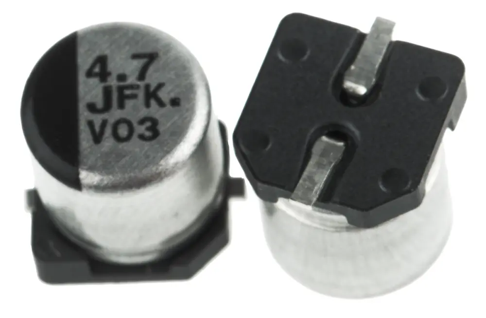 Condensador electrolítico Panasonic serie FK SMD, 4.7μF, ±20%, 63V dc, mont. SMD, 5 (Dia.) x 5.8mm, paso 1.5mm | EEEFK1...