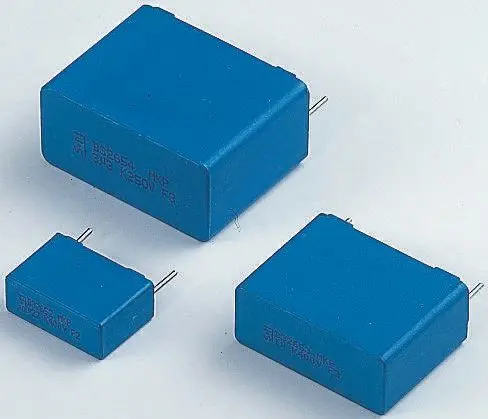 Condensador de película EPCOS, 68nF, ±10%, 2 kV dc, 700 V ac, Montaje en orificio pasante | B32654A2683K000