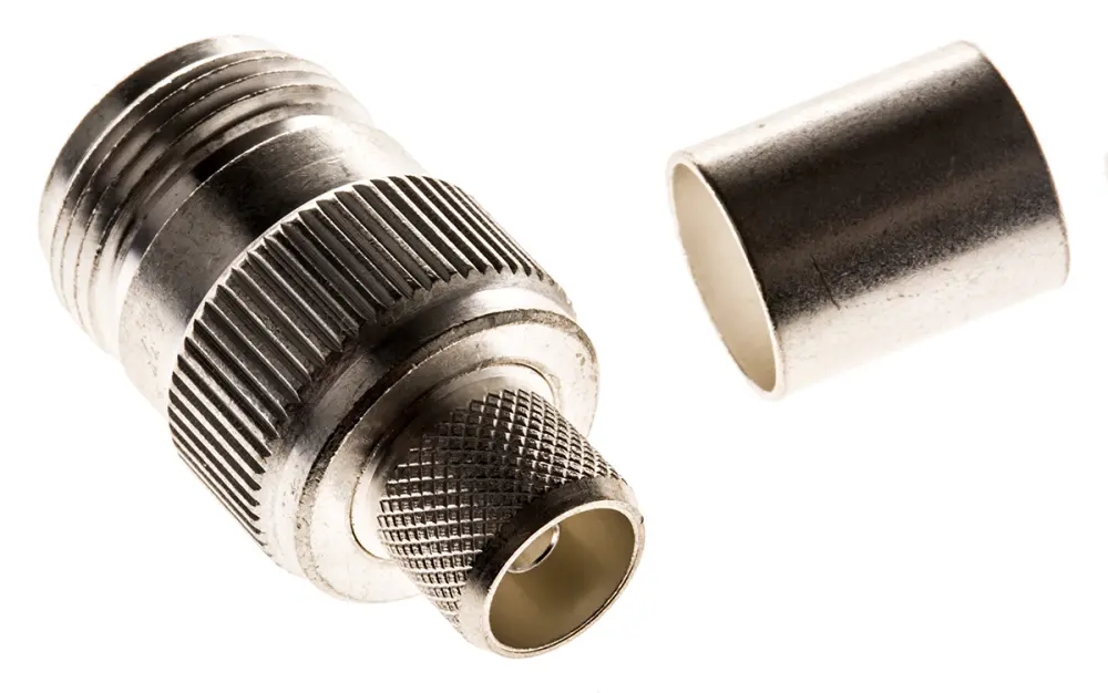 Conector coaxial TE Connectivity 1-1337414-0, Hembra, Recto, Impedancia 50Ω, Montaje de Cable, Terminación de Crimpado,