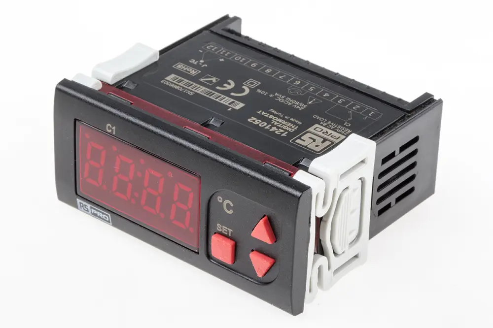 Controlador de temperatura ON/OFF, 77 x 35mm, 24 V ac, 1 entrada Termopar tipo J, 1 salida Relé