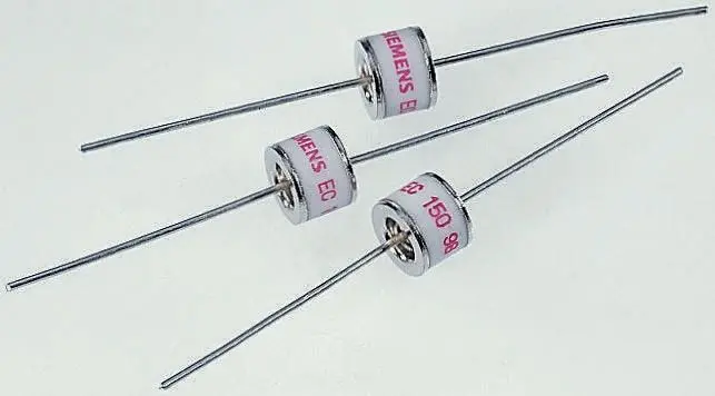 Tubo de descarga de gas EPCOS, Protector 2 Electrodos, 10kA, 540 → 720V, Montaje en orificio pasante | B88069X0780S102