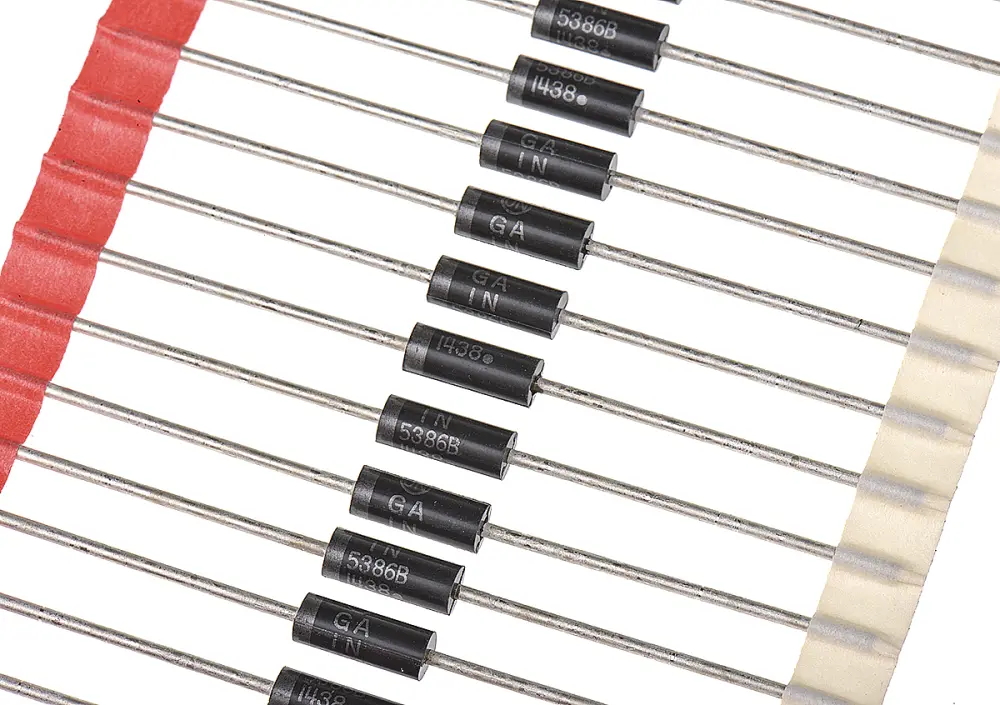 onsemi 3.68 (Dia.) x 8.89mm Simple 1A 1.2V 1N5386BG +200 °C 5 W 500nA 1750Ω -65 °C Montaje en orificio pasante 180V 1