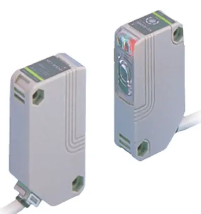 Fotocélula rectangular Panasonic, Sistema Barrera de Luz, alcance 30 m, salida relé, Cable de 3 hilos de 2 m., IP66 | NX...