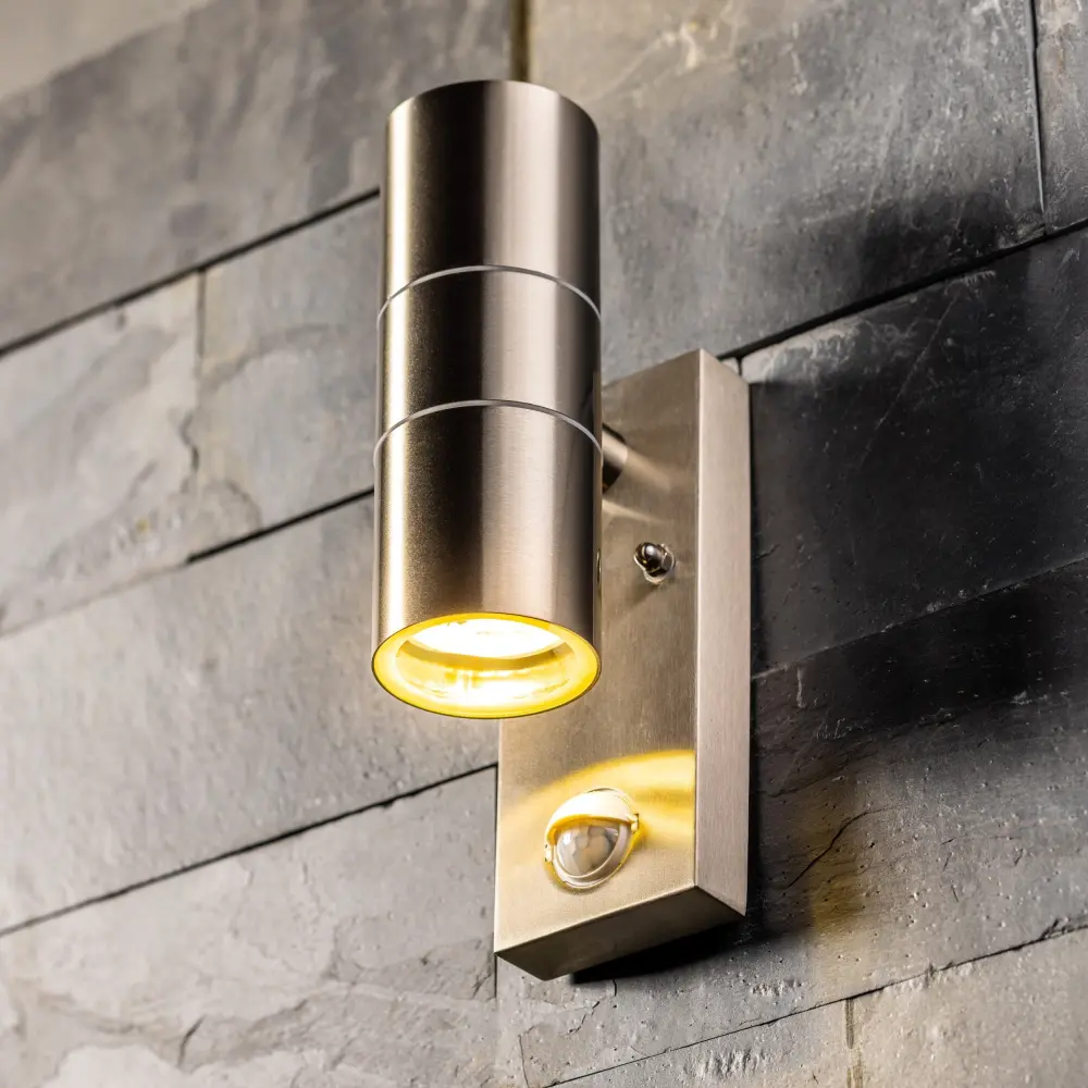 Cgc lighting aplique de exterior ip44 con sensor de movimiento pir gu10