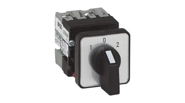 Interruptor de leva, 3 Posiciones, tensión máx. 230/24V ac/dc, corriente máxima 10A | 223506 BACO