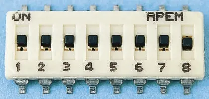 Interruptor DIP, SPST, Montaje superficial, Actuador Deslizante, 100 mA 24 V dc, 6 vías, -40 → +100°C | IKN0603000 APEM