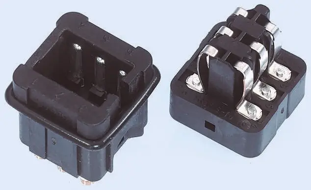 Inserto de conector de potencia HARTING Macho, serie STAF, configuración 6P+E | 9.70006E+11