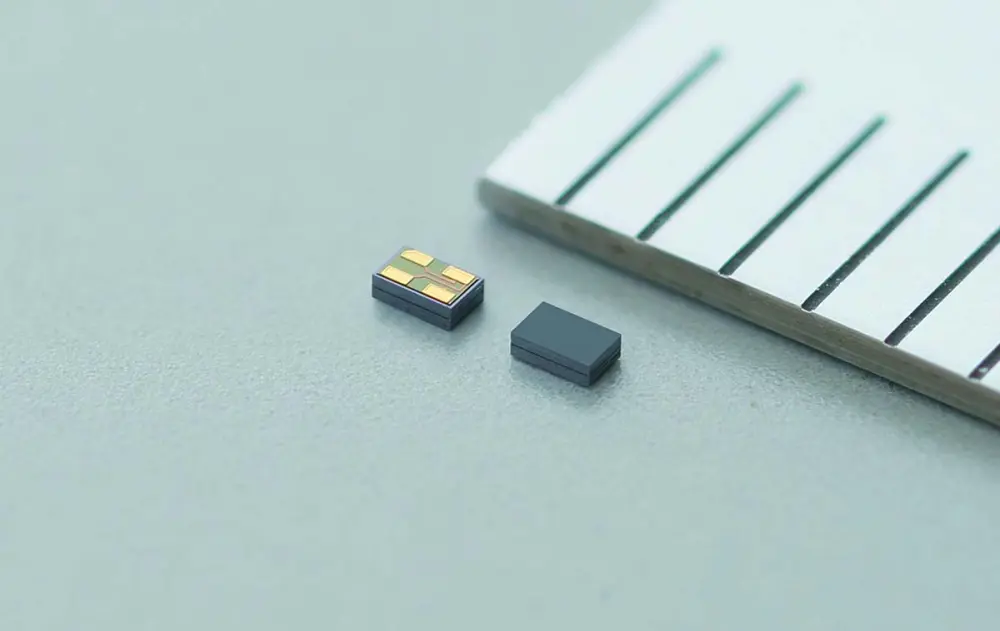 Oscilador MEMS, 0.32768MHZ 0906, 4-Pin 0.95 x 0.6 x 0.3mm | WMRAG32K76CS4C00R1 Murata