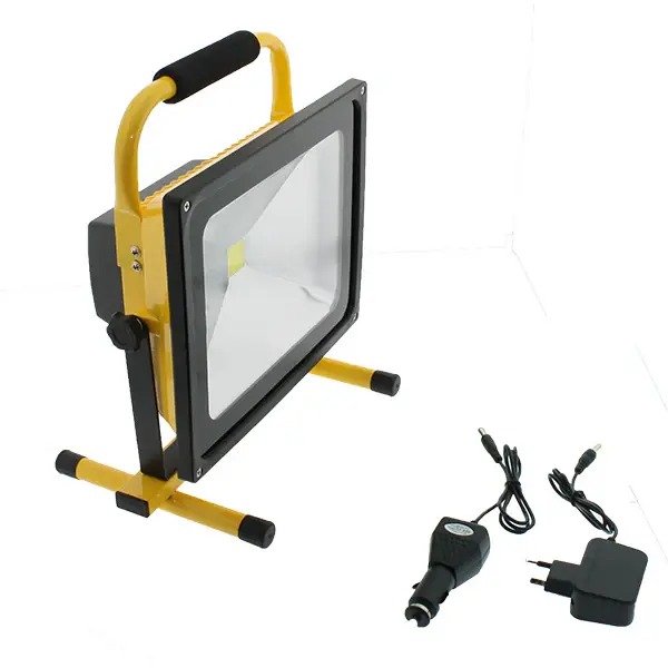 PROYECTOR LED 50w 6500K BATERIA RECARGABLE para Presentaciones