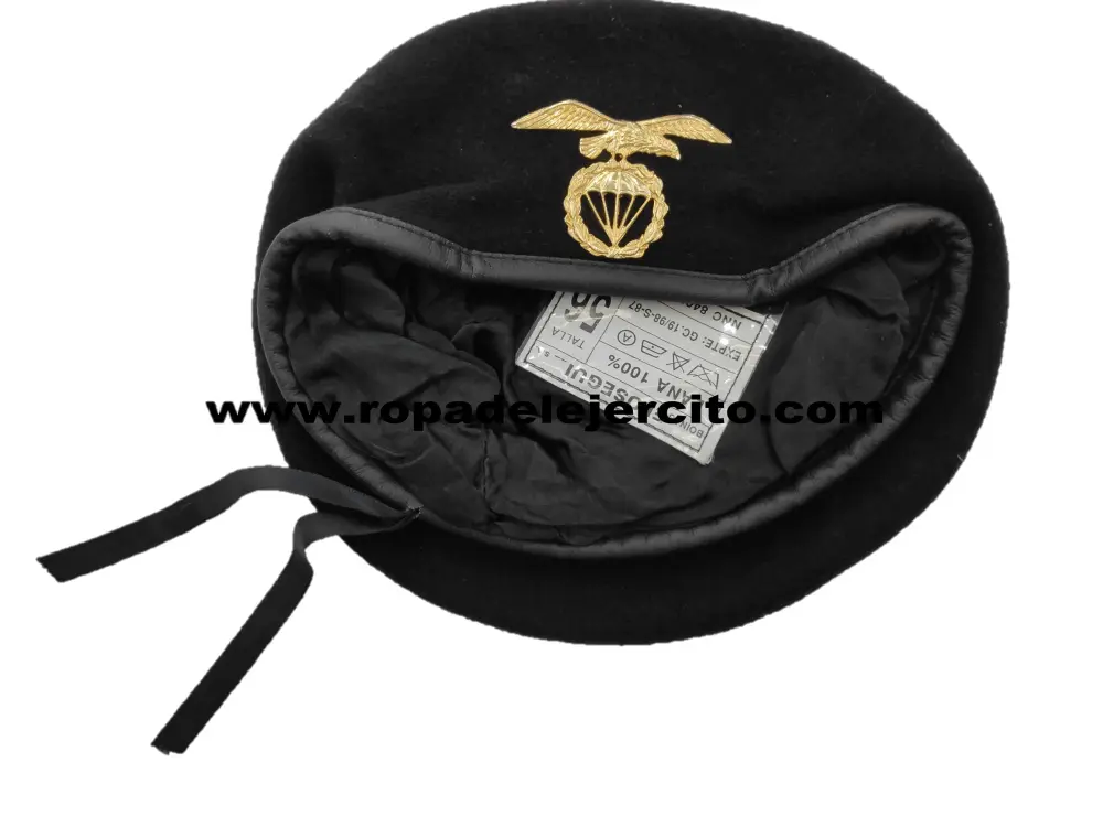 Boina negra con escudo bripac "dorado" Talla 57 único ET)