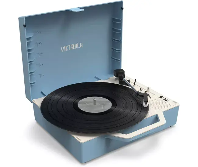 Tocadiscos Vintage con un Toque Actual Victrola Re-Spin tres velocidades de reproducción: 33 1/3, 45 y 78 RPM