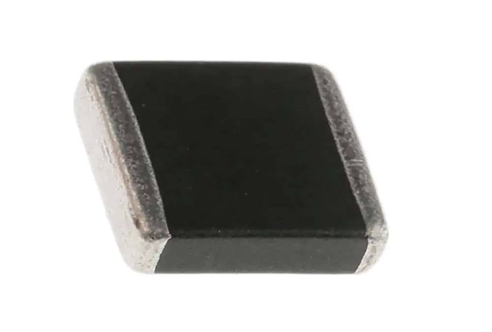 Varistor multicapa EPCOS CT/B, tensión de ruptura 42.3 → 51.7V, 10A, 12J, 4nF, encapsulado 2220 (5650M), dim. | B72540E...